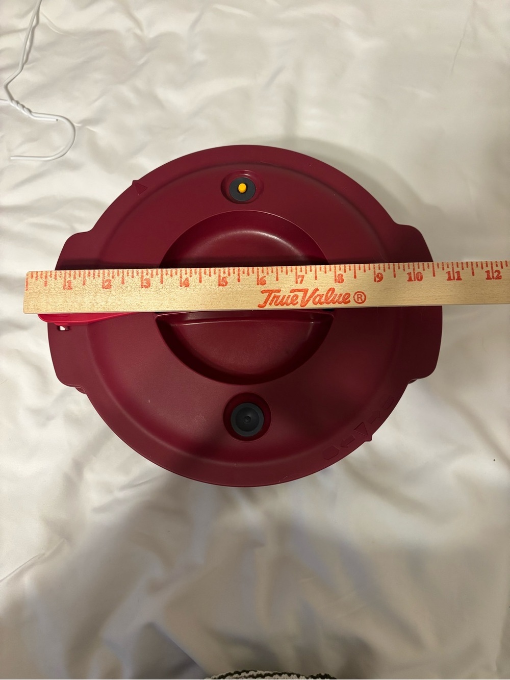 Tupperware Microwave Pressure Cooker Burgundy Complete w/ Manual 3 Qt MicroPro - Picture 6 of 8
